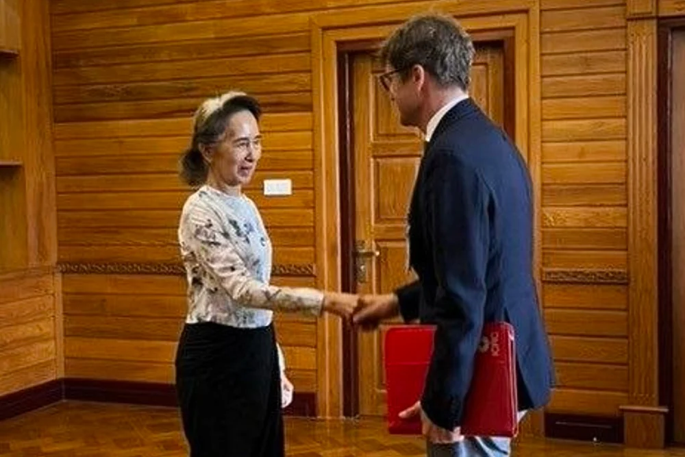 Myanmar’s Aung San Suu Kyi Holds Rare Meeting With Red Cross as Concerns Over Her Health Grow.
